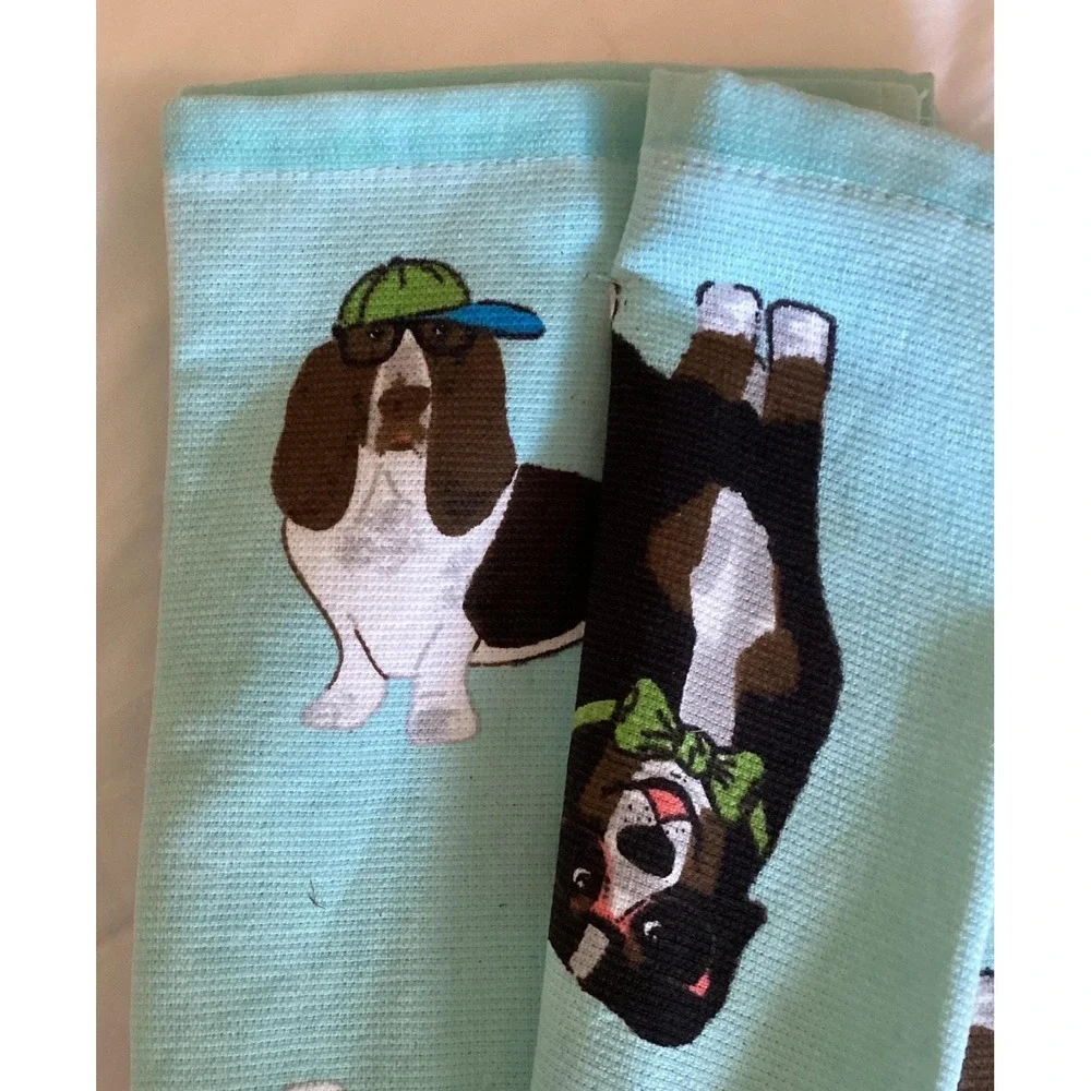 NWT Cynthia Rowley Kitchen Towels, Dogs with Glasses, set of 2‎